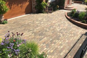  Natural stone sett driveway in Flaxton York