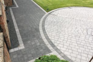  Marshall's Argent setts laid in two colours cut to a circular design.